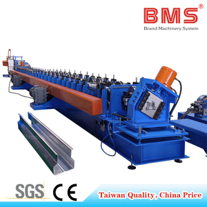 Machine de formage de rouleaux de poteaux de rayonnage à palettes avec boîtier de poutre H450